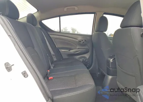 2017 Nissan Versa 1.6 Sv z USA, uszkodzony, nr VIN 3N1CN7AP8HL832870